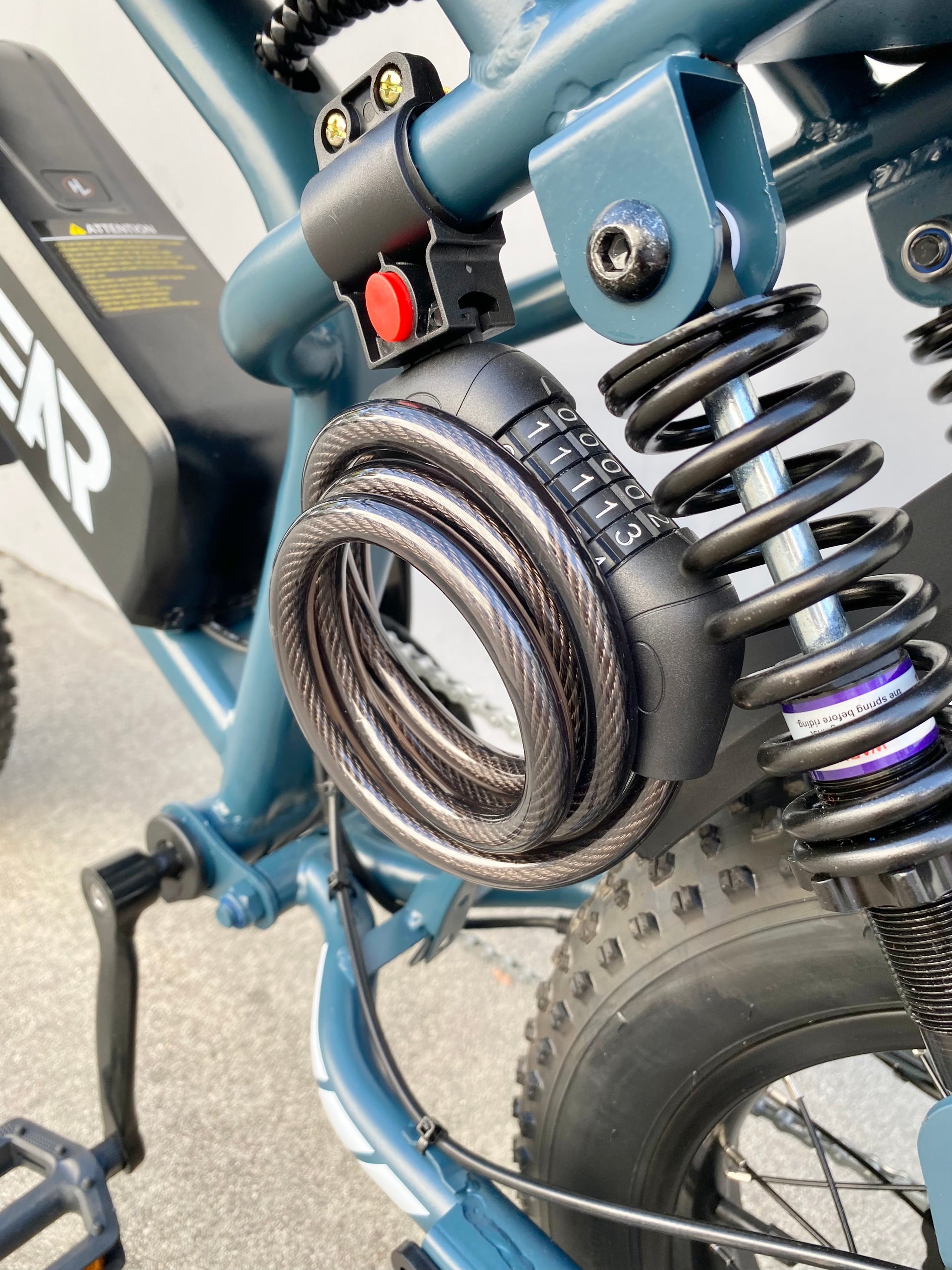 K6P BLUE: TEEN SIZE MOPED with APP Speed Control